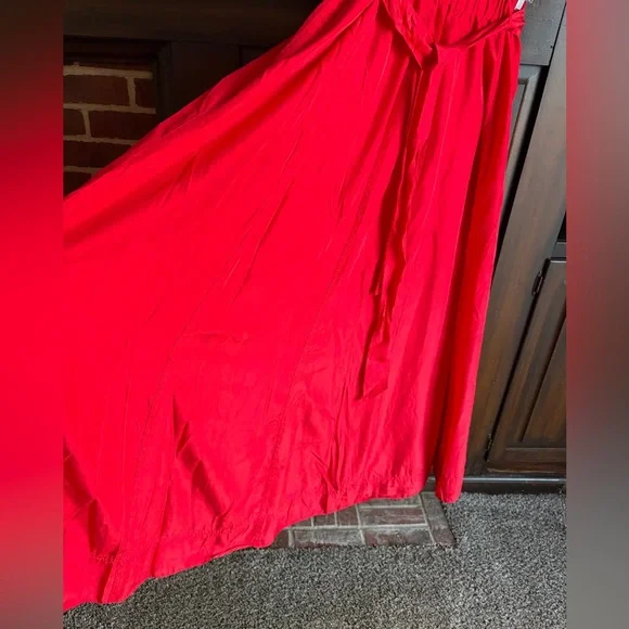 Banana Republic 100% silk skirt size small - Picture 2 of 6